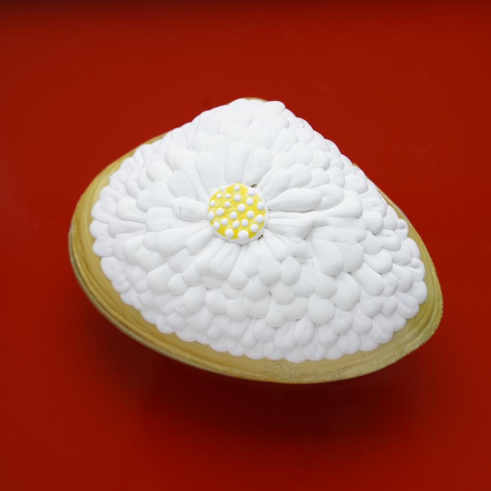 CHRYSANTHEMUM CLAM BOX – LARGE, HAND-RAISED GOFUN