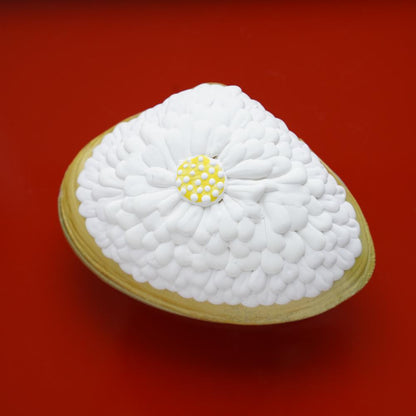 CHRYSANTHEMUM CLAM BOX – LARGE, HAND-RAISED GOFUN