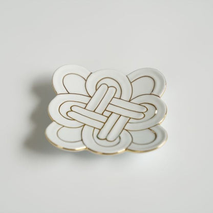 AUSPICIOUS KNOT SMALL PLATE – GOLD LINE (ARITA)
