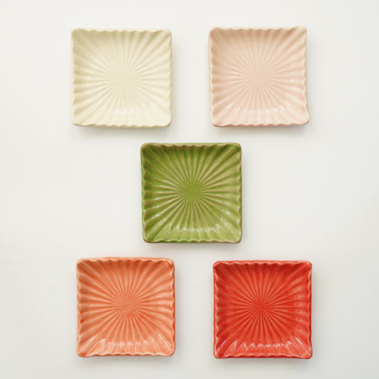 SQUARE SMALL PLATE / BEAN PLATE “HANA AKARI”