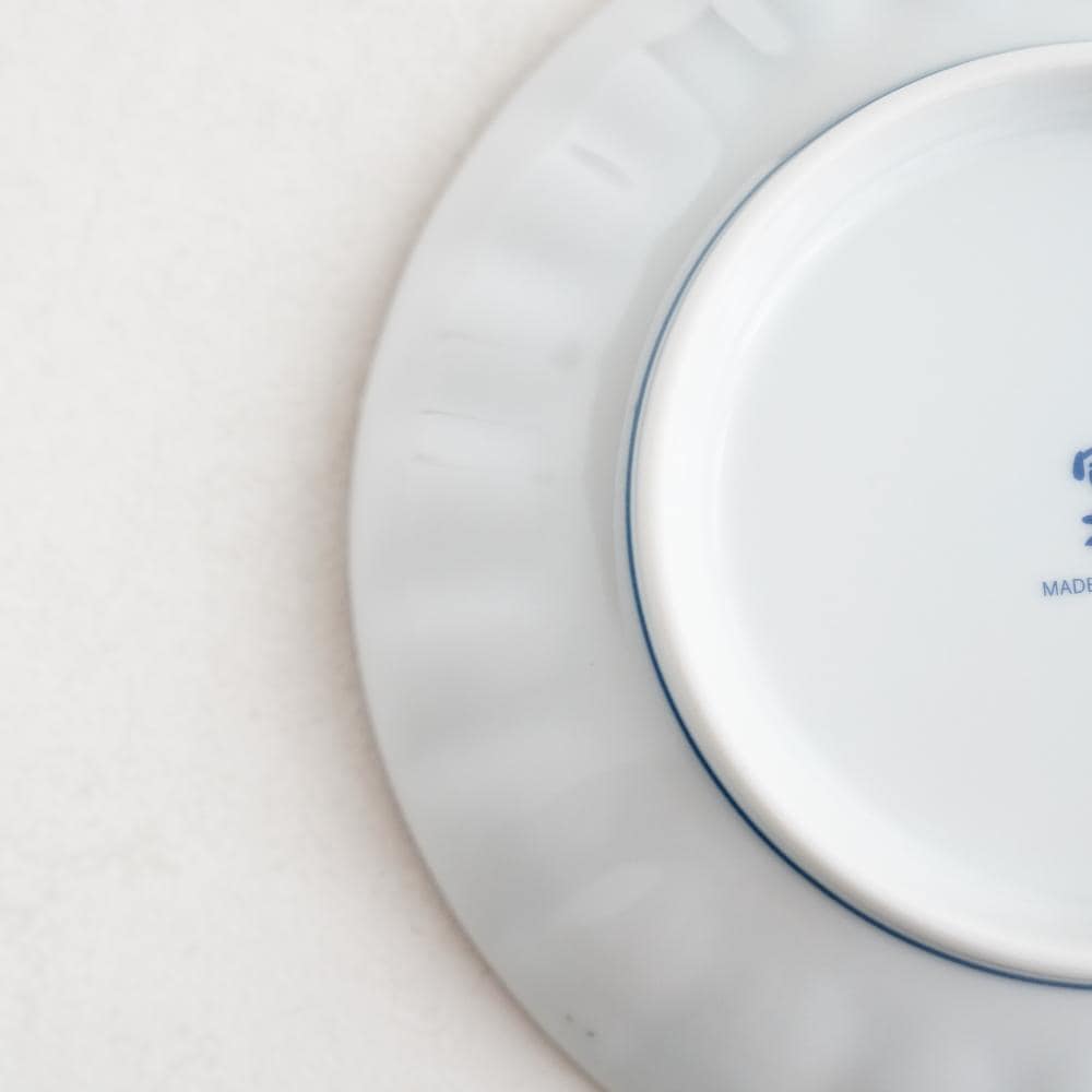 DEER MOTIF MEDIUM PLATE - SHONZUI RED (KUTANI)