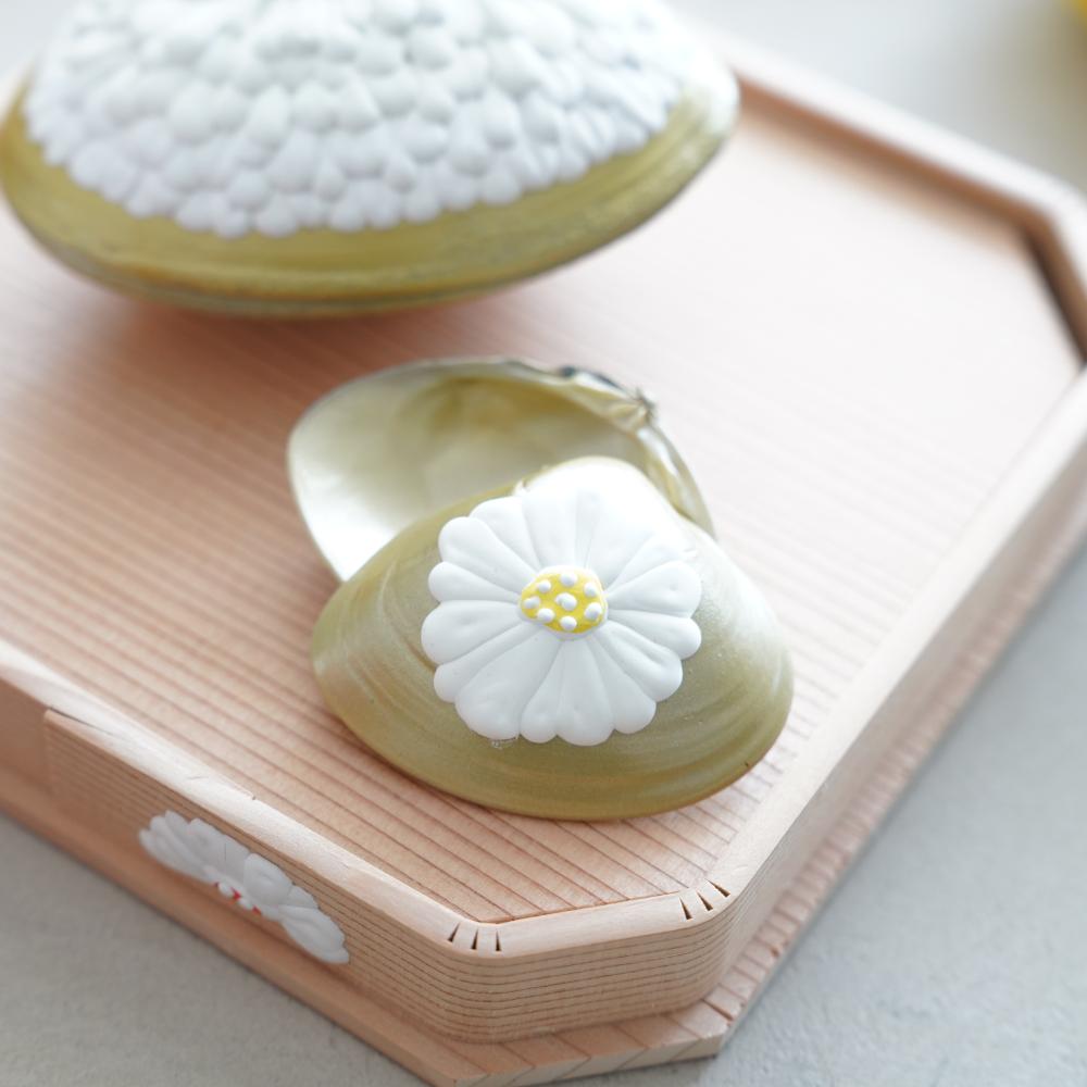 CHRYSANTHEMUM CLAM BOX – SMALL, HAND-RAISED GOFUN