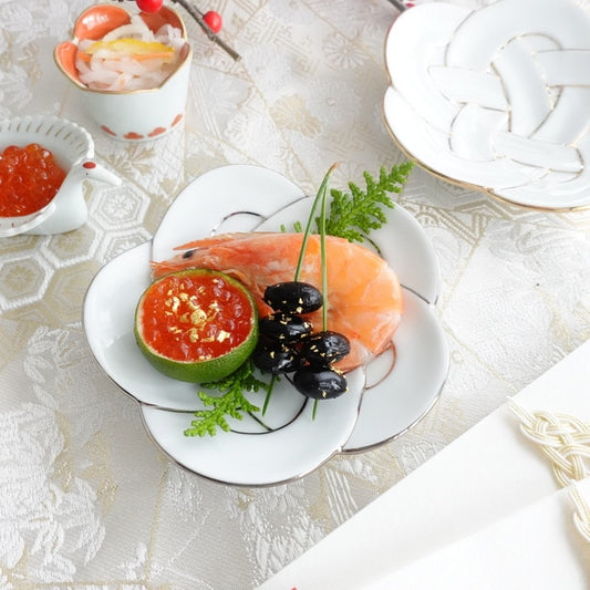 PLUM KNOT SMALL PLATE – PLATINUM LINE (ARITA)
