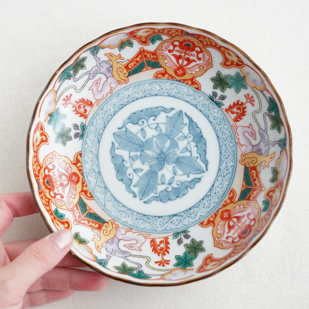 DEER MOTIF MEDIUM PLATE - SHONZUI RED (KUTANI)