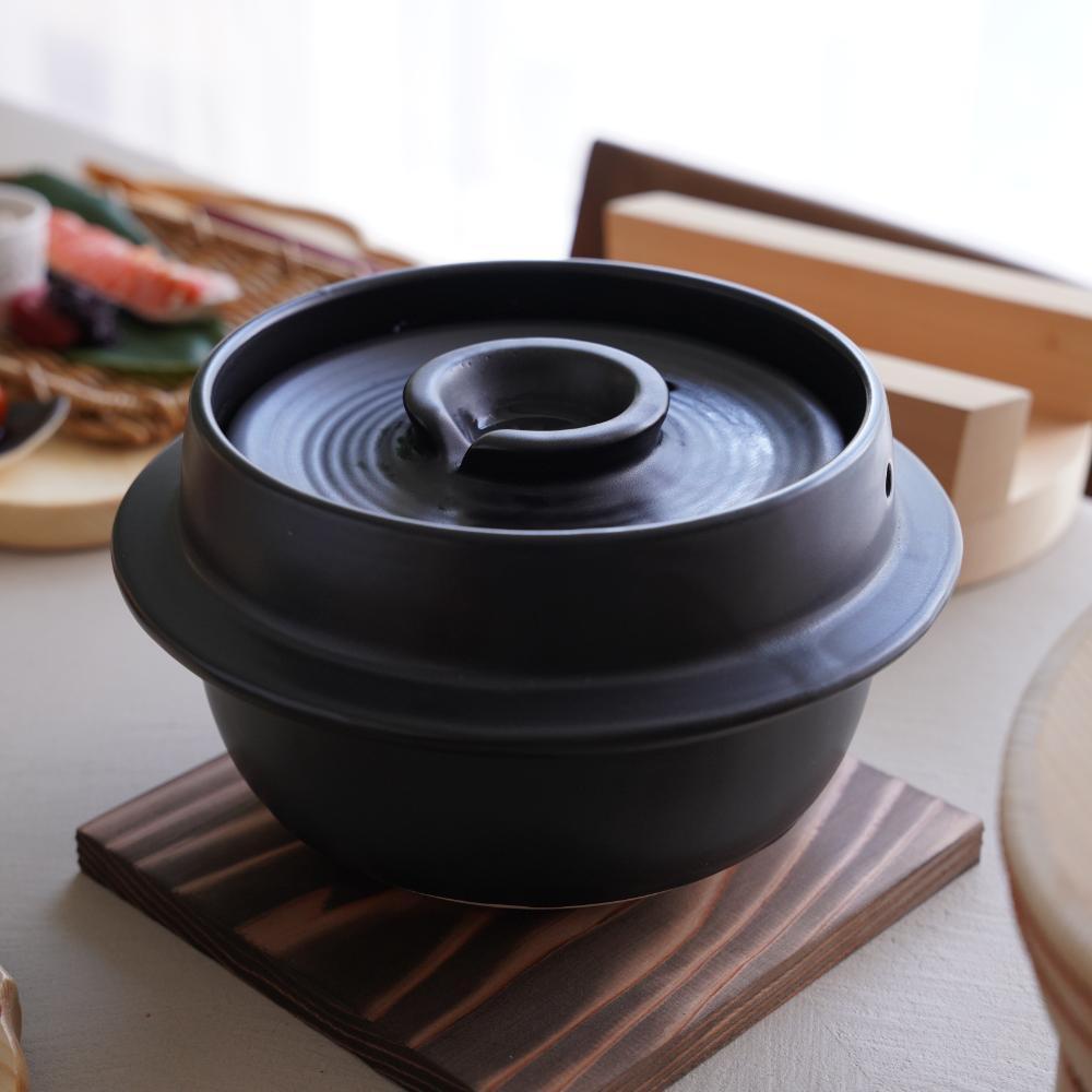 BANKO-WARE HAGAMA RICE POT – 3 GO, WITH TRIVET & PADDLE