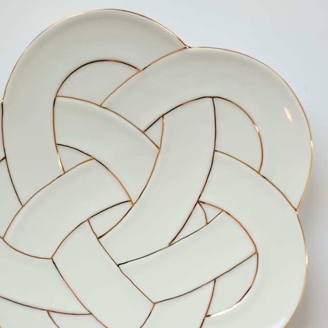 PLUM KNOT PLATE 8.3IN - GOLD(ARITA)