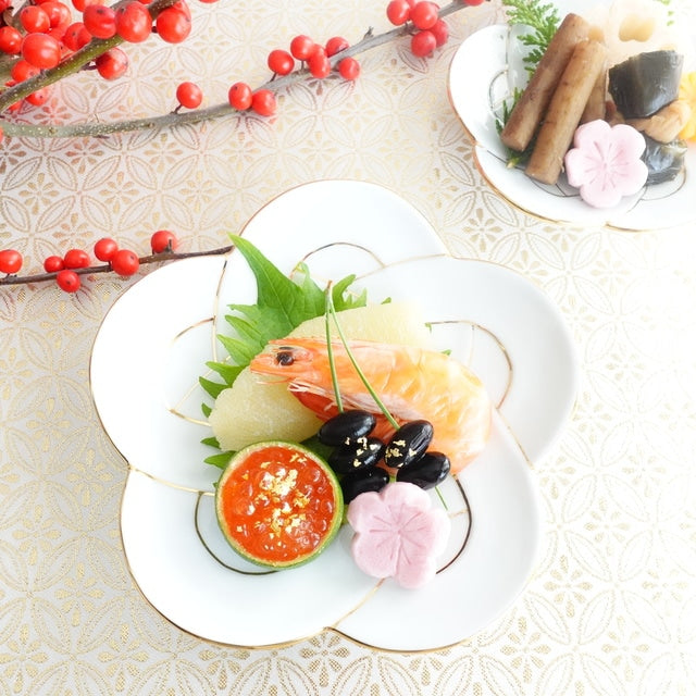 PLUM KNOT PLATE – GOLD & WHITE LINE (ARITA)