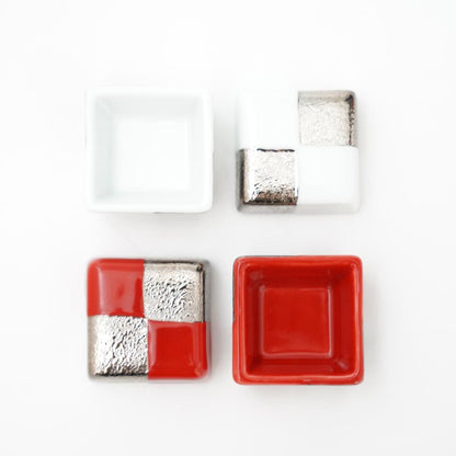 BOX-SHAPED APPETIZER DISH – WHITE & SILVER CHECKERED (ARITA)