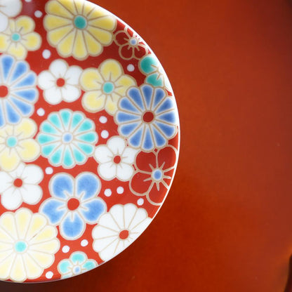 GOOD FORTUNE SMALL PLATE – PLUM & CHRYSANTHEMUM (KUTANI)