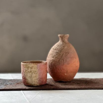 SHIGARAKI SAKE SET (HIDARI-UMA) BY SADAMITSU SUGIMOTO