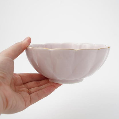 LOTUS-SHAPED SMALL BOWL / NABE SERVING BOWL - PINK WITH GOLD RIM (YUWEN)