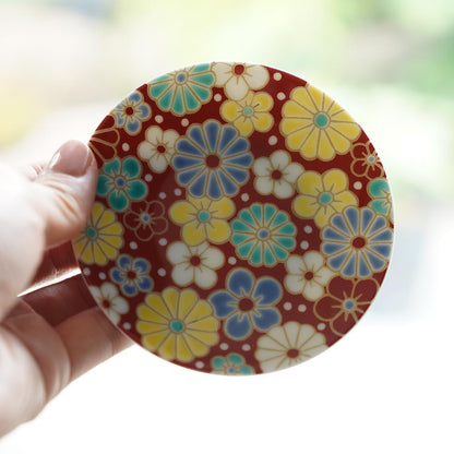 GOOD FORTUNE SMALL PLATE – PLUM & CHRYSANTHEMUM (KUTANI)