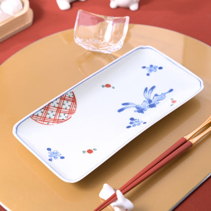 "HANA-USAGI" LONG PLATE – RABBIT & FLOWERS, 9 IN (HASAMI)