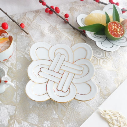 AUSPICIOUS KNOT SMALL PLATE – GOLD LINE (ARITA)