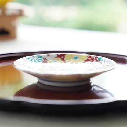 GOOD FORTUNE SMALL PLATE – PLUM & CHRYSANTHEMUM (KUTANI)