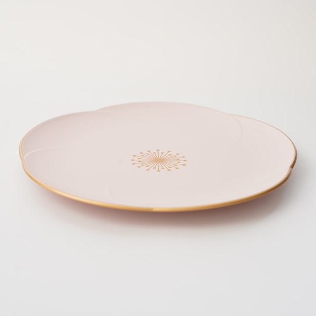 PLUM SHAPED MEDIUM PLATE –  PINK WITH GOLD RIM (YUWEN)