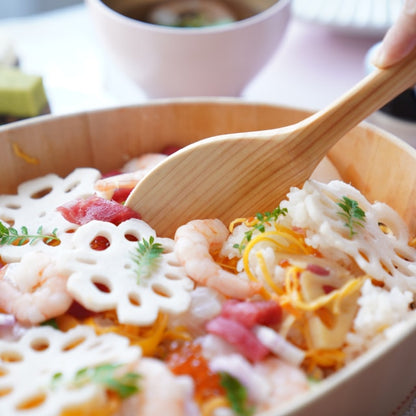 OVAL SUSHI OKE – KISO SAWARA