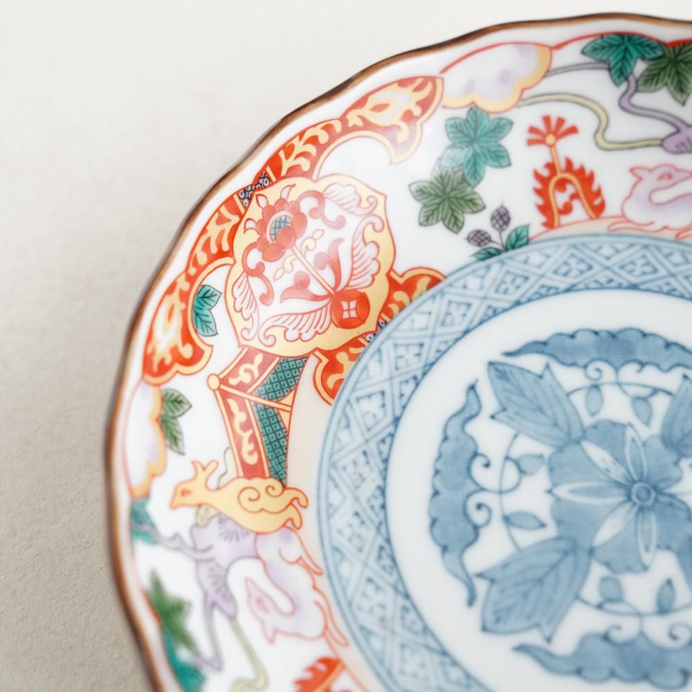 DEER MOTIF MEDIUM PLATE - SHONZUI RED (KUTANI)
