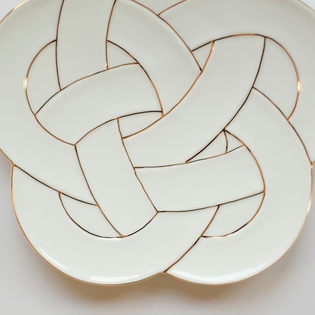 PLUM KNOT PLATE 8.3IN - GOLD(ARITA)
