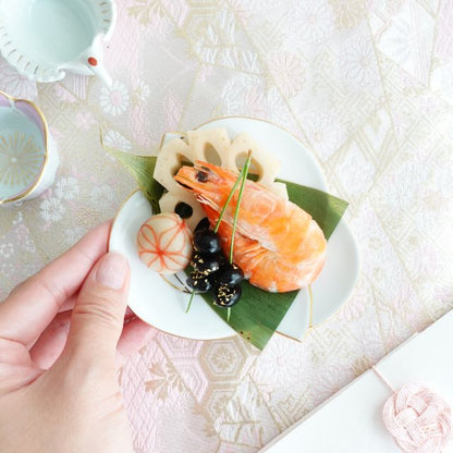 AUSPICIOUS KNOT SMALL PLATE – GOLD LINE (ARITA)