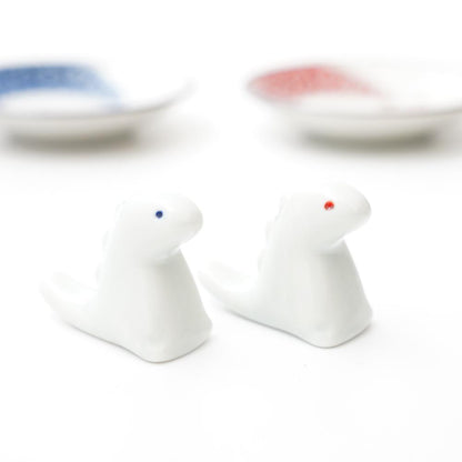 EDO SAURUS MINI PLATES & CUTRELY SET