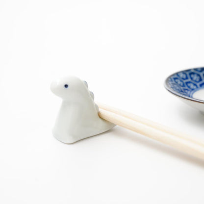 EDO SAURUS MINI PLATES & CUTRELY SET
